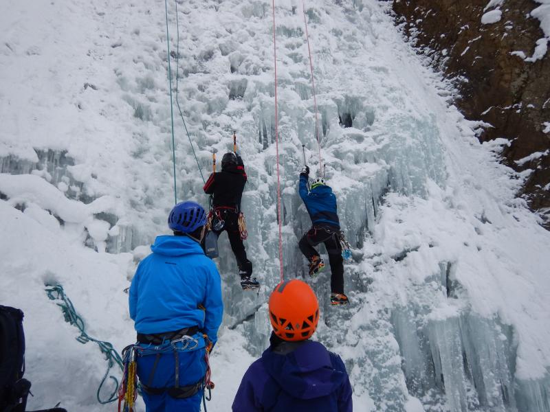 皆でガンガン登りました
